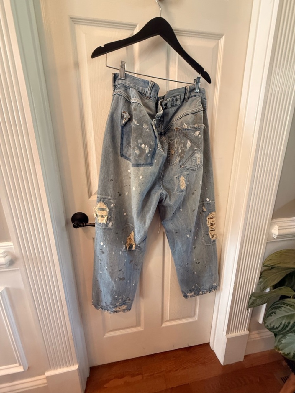 Magnolia Pearl Distressed Light Blue Denim Jeans - Picture 2 of 3